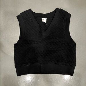 Twik Black Quilted Top